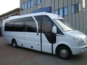 Wynajem busów i autobusów -  Hera-Trans  Przewóz Osób Ewa Makles Poznań
