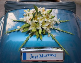 dekoracja samochodu - BUKIET Pracownia florystyczna Małgorzata Piszczek Katowice