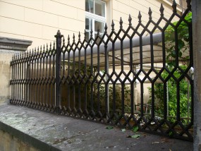 konserwacja ogrodzenia i bramy żeliwnej - Ferrum Kraków