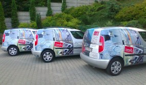 Oklejanie samochodów osobowych - Grafa - Reklama na samochodach Mielęcin