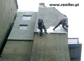 Ocieplanie elewacji budynków - alpinistyczne prace wysokościowe renifer Kraków