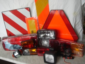 Lampa Trójkąt - Auto części   AUTO-TECH  Zakopane