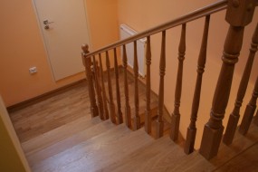 schody drewniane Bielsko Biała - DREWNOSZLIF Roman Kupski - cyklinowanie, układanie, lakierowanie, polerowanie parkietów Kozy