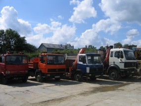 Usługi transportowe przewozu rzeczy samochodem ciężarowym z żurawi - Usługi Transportowo-Sprzętowe Trans-Lech Gdańsk