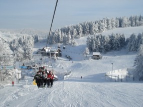Wyciąg narciarski - Centrum Narciarskie Azoty w Krynicy Krynica-Zdrój