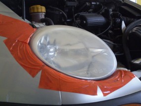 Polerowanie kloszy lamp samochodowych - Mikawi Auto-Szyby Koszalin