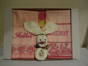 Zestaw ręczników z haftem - Hana Design Kostrzyn