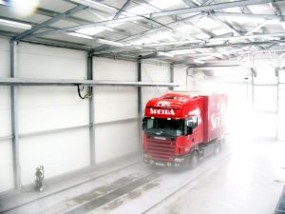 Mycie samochodów ciężarowych - Myjnia TIR  P.U.  RMC  s.c. Częstochowa