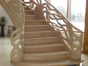 Schody gięte - LEGAR - schody z drewna Drużbice