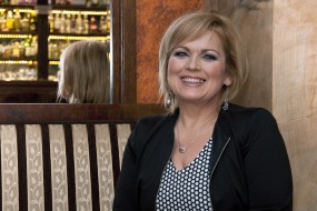 Makijaż kobiety trendy - Gabinet kosmetyczny.Studio Urody i Odnowy Biologicznej Lidia Gwóźdź Nakło nad Notecią