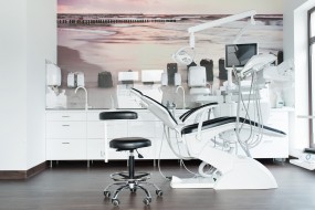 usługa stomatologiczna - M-dent Indywidualna Praktyka Stomatologiczna Reda