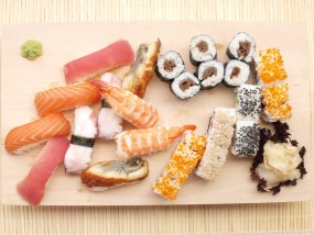 Medium Sushi Set / 24szt/ - 80zł - Nagoya Sushi Bar Warszawa