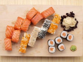 Salmon Set - Nagoya Sushi Bar Warszawa