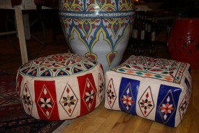 Pufa skórzana,ręcznie zdobiona - El Dar - galeria orientalna Warszawa