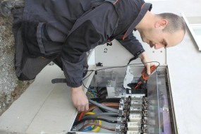 50711257 - Usługi Elektryczne Andrzej Szpruch Zębice