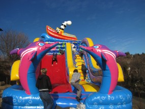 wynajem dmuchanej zjeżdżalni - kon&dag Gdańsk