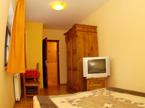 Pokoj nr 5 - Apartamenty-wynajem pokoi Zbigniew Tylka Kościelisko