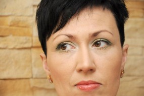 Makijaż piwnych oczu - Gabinet kosmetyczny.Studio Urody i Odnowy Biologicznej Lidia Gwóźdź Nakło nad Notecią