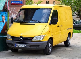 Wynajem samochodów dostawczych Mercedes - Proxima Centrum Wynajmu Samochodów Warszawa