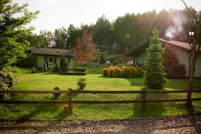 Domki Wypoczynkowe - Zielone Wzgórza Mądrzechowo