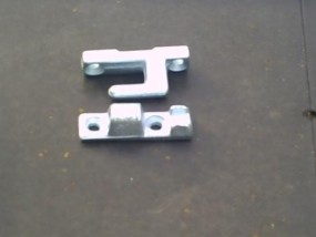 ZAWIAS DO BURT ALUMINIOWYCH H-90 MM - Skrzynie ładunkowe - naprawa nadwozi - zabudowy nadwozi - burty aluminiowe - części do nadwozi Ćwiklice