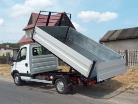 KIPPER TRZY STRONNY - Skrzynie ładunkowe - naprawa nadwozi - zabudowy nadwozi - burty aluminiowe - części do nadwozi Ćwiklice