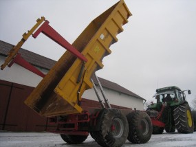 Ciągnik rolniczy z tandemem - Usługi-Transport-Handel - Roboty ziemne Mirotki