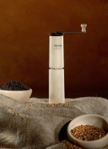 Młynek ręczny - Przedsiębiorstwo Produkcyjno Usługowo - Handlowe  NIRO  sp. z o. o. Boronów