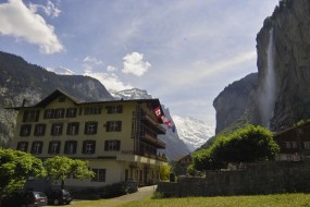 Wyjazd na narty do Szwajcarii hotel w Szwajcarii - Rzeszów Biuro Podróży Optim Travel