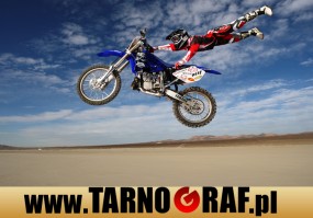 Fototapeta na wymiar - P.H.U. TARNOGRAF - Fabryka Reklamy Tarnobrzeg