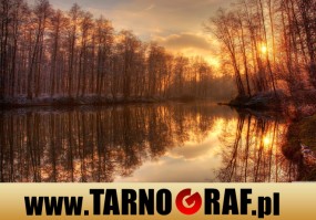 Fototapeta na wymiar - P.H.U. TARNOGRAF - Fabryka Reklamy Tarnobrzeg