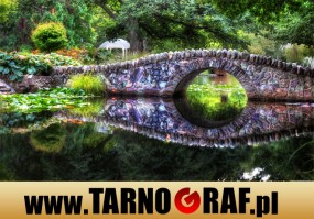 Fototapeta na wymiar - P.H.U. TARNOGRAF - Fabryka Reklamy Tarnobrzeg