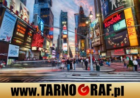 Fototapeta na wymiar - P.H.U. TARNOGRAF - Fabryka Reklamy Tarnobrzeg