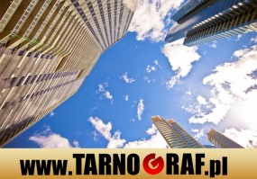 Fototapeta na wymiar - P.H.U. TARNOGRAF - Fabryka Reklamy Tarnobrzeg