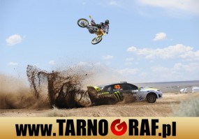 Fototapeta na wymiar - P.H.U. TARNOGRAF - Fabryka Reklamy Tarnobrzeg