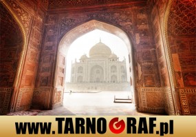 Fototapeta na wymiar - P.H.U. TARNOGRAF - Fabryka Reklamy Tarnobrzeg