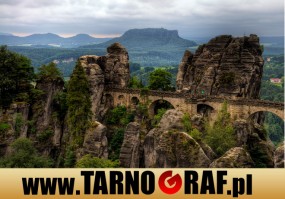 Fototapeta na wymiar - P.H.U. TARNOGRAF - Fabryka Reklamy Tarnobrzeg