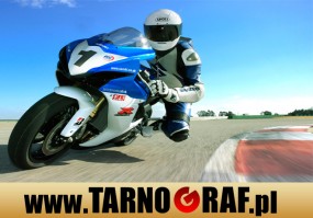 Fototapeta na wymiar - P.H.U. TARNOGRAF - Fabryka Reklamy Tarnobrzeg