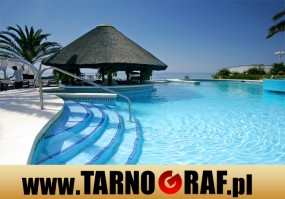 Fototapeta na wymiar - P.H.U. TARNOGRAF - Fabryka Reklamy Tarnobrzeg