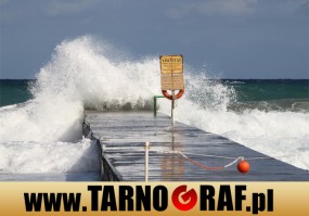 Fototapeta na wymiar - P.H.U. TARNOGRAF - Fabryka Reklamy Tarnobrzeg