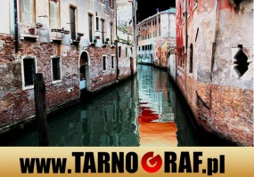 Fototapeta na wymiar - P.H.U. TARNOGRAF - Fabryka Reklamy Tarnobrzeg