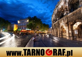 Fototapeta na wymiar - P.H.U. TARNOGRAF - Fabryka Reklamy Tarnobrzeg