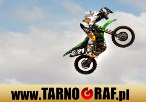 Fototapeta na wymiar - P.H.U. TARNOGRAF - Fabryka Reklamy Tarnobrzeg