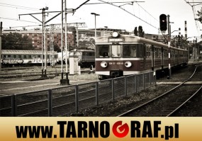 Fototapeta na wymiar - P.H.U. TARNOGRAF - Fabryka Reklamy Tarnobrzeg