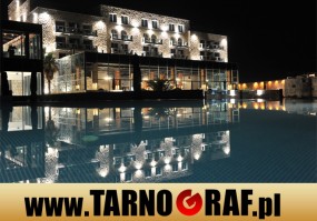 Fototapeta na wymiar - P.H.U. TARNOGRAF - Fabryka Reklamy Tarnobrzeg