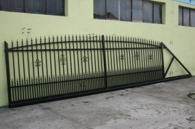 Bramy przesuwne - Zakład ślusarski J i W Paluch Mińsk Mazowiecki