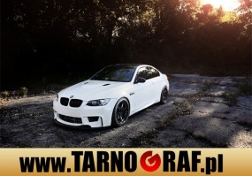 Fototapeta na wymiar - P.H.U. TARNOGRAF - Fabryka Reklamy Tarnobrzeg