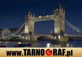 Fototapeta na wymiar - P.H.U. TARNOGRAF - Fabryka Reklamy Tarnobrzeg