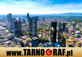 Fototapeta na wymiar - P.H.U. TARNOGRAF - Fabryka Reklamy Tarnobrzeg