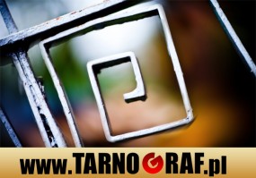 Fototapeta na wymiar - P.H.U. TARNOGRAF - Fabryka Reklamy Tarnobrzeg